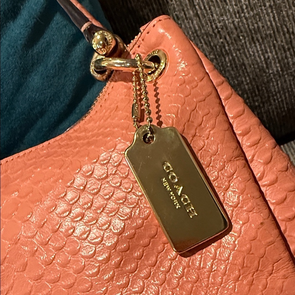Coach soft snake leather Peach pink Bag hobo with coa gold hangtag purse - Picture 6 of 16